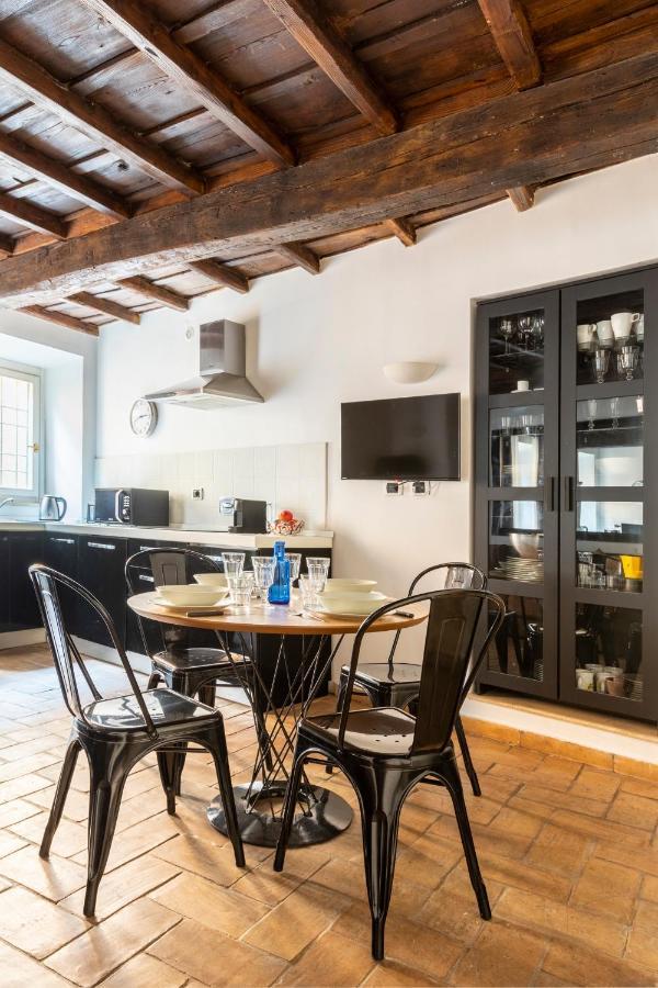 Deza Cozy Place In Monti Rome Buitenkant foto